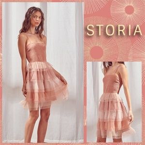 📌 STORIA Stretchy Bodice & Pleated Chiffon Layered Skirt Luxury Sexy Mini Dress